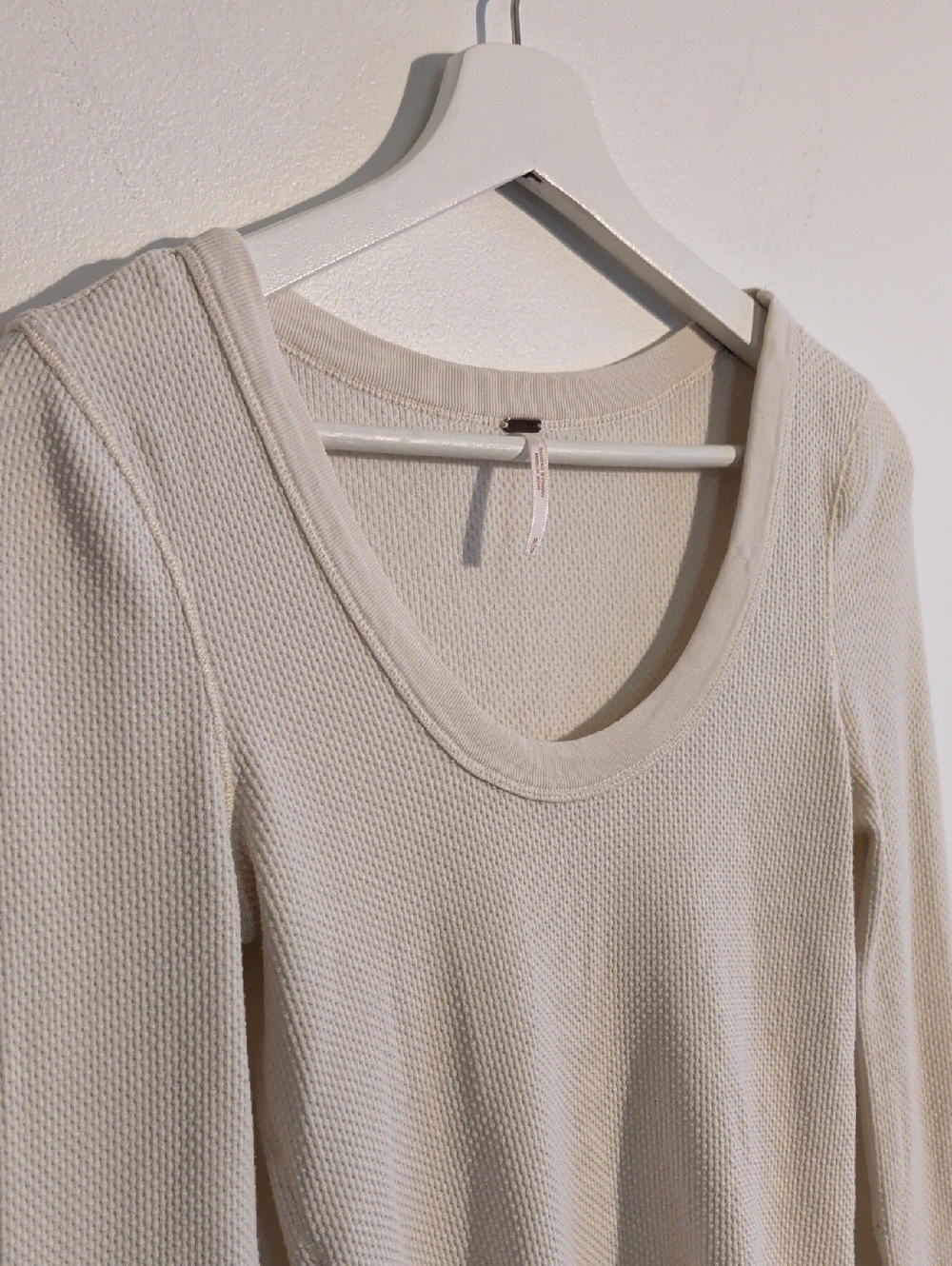 FREE PEOPLE cream long-sleeve scoop neck long sleeve with embroidered cuffs - Picture 5 of 10